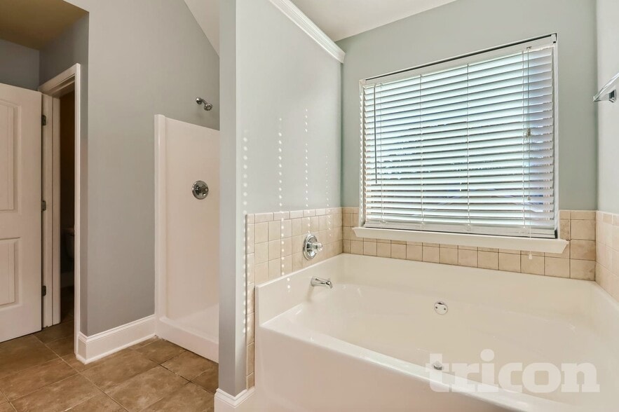 Building Photo - 223 Danvers St