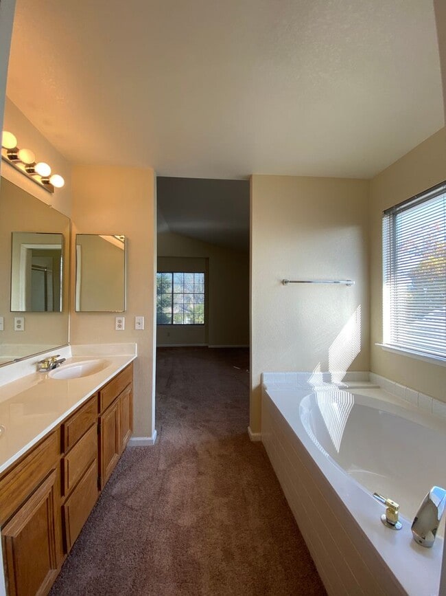 Building Photo - Lovely 2 Story Home in the Heart of Laguna.