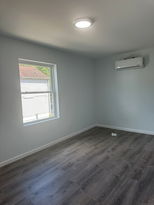 Building Photo - 86 West St