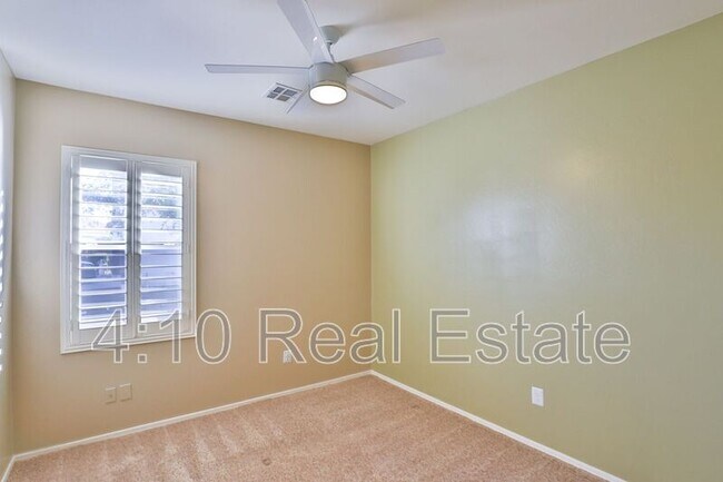 Building Photo - 2695 E Harrison Ct