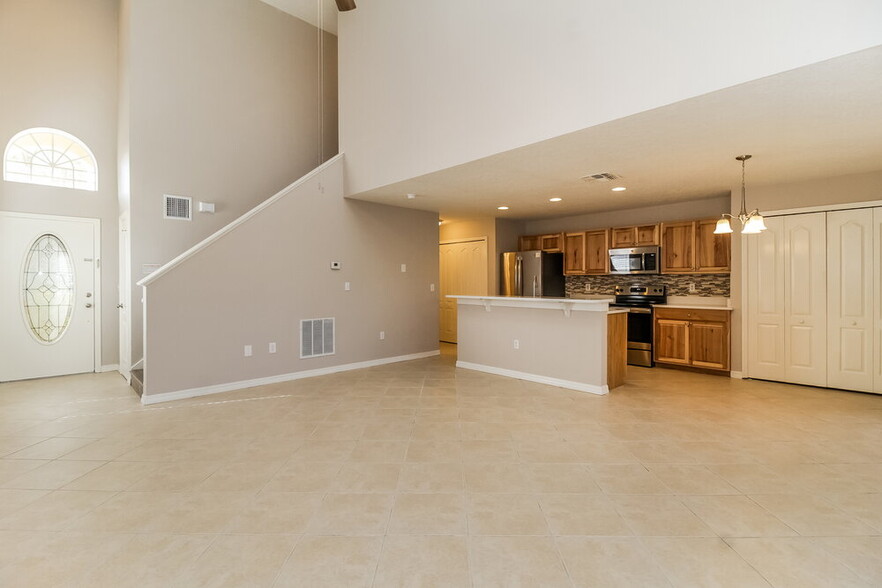 Building Photo - 15337 Black Lion Way