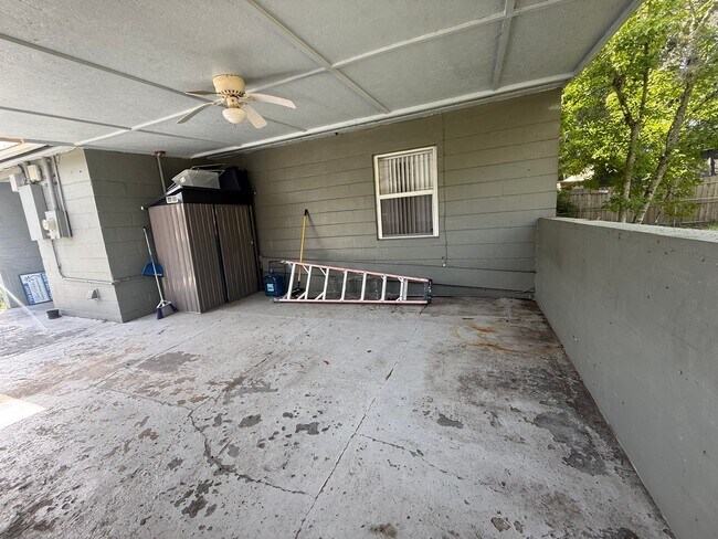 Building Photo - Charming 2-bedroom, 1-bath home in Daytona Beach