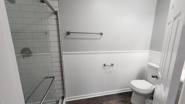 Building Photo - 395 Mineral Rd