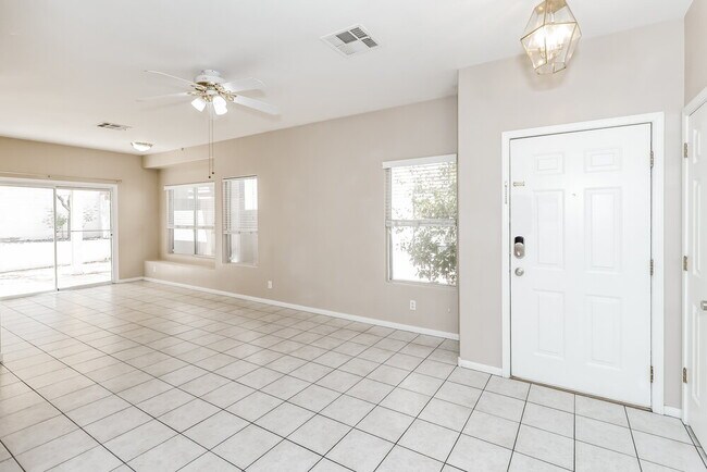 Building Photo - 1051 Little Rock Way