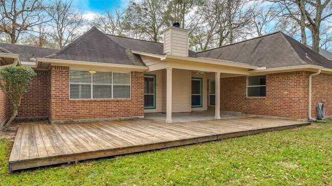 Building Photo - 2460 Pebblebrook Cir
