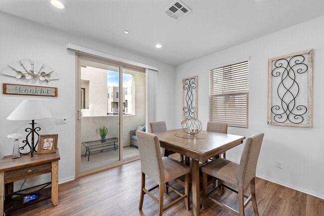 Building Photo - 2325 Verano Wy.