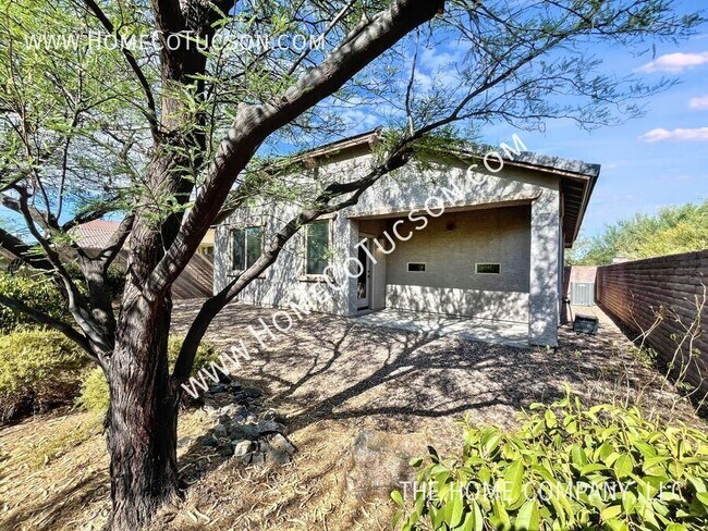 Building Photo - 12860 N Camino Vieja Rancheria