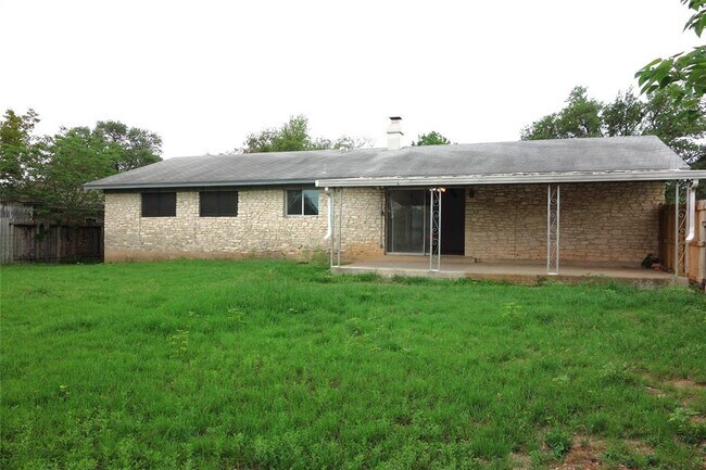 Building Photo - 1416 Cardinal Hill Dr