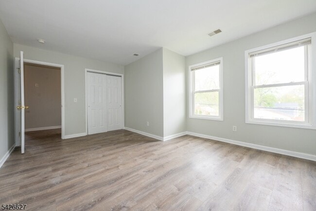 Building Photo - 99 Chesapeake Ave