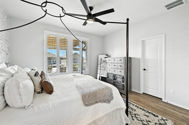 Building Photo - 126 Silktassel Way