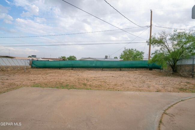 Building Photo - 4016 Titanic Ave