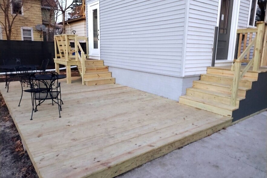 Backyard patio with fire pit, furniture - 1540 N 10th St