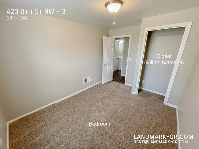 Building Photo - 423 8th St NW