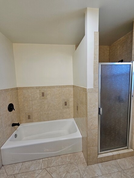 Building Photo - 2942 Midvale Ave