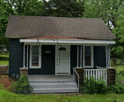 Primary Photo - 2005 S Locust St