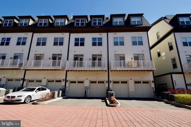 Building Photo - 1312 S Rolfe St