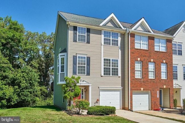 Building Photo - 20515 Blue Heron Terrace