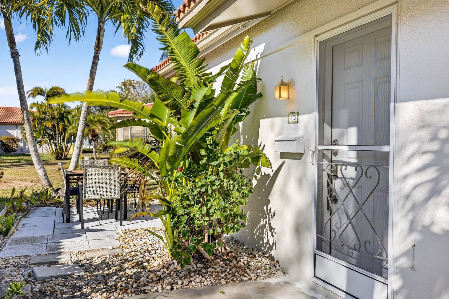 Building Photo - 153 Vista Hermosa Cir