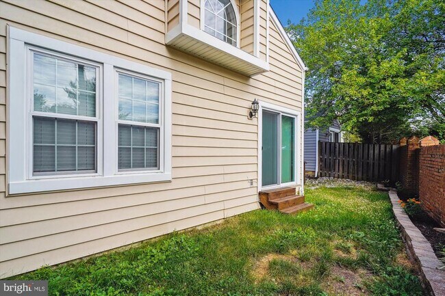 Building Photo - 7558 Cross Gate Ln