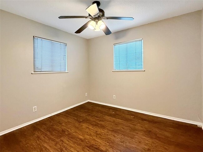 Building Photo - 7611 Eastcrest Dr