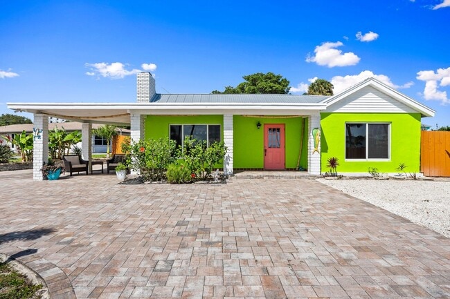 Building Photo - 5203 S Indian River Dr