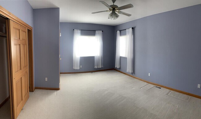 Building Photo - 1208 8th St