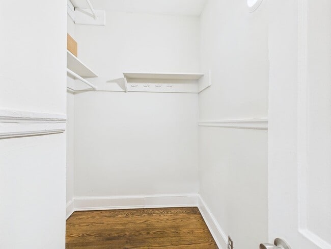 Building Photo - 2304 Concord Ave