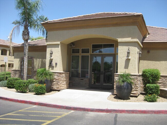 Building Photo - 2134 E Broadway Rd