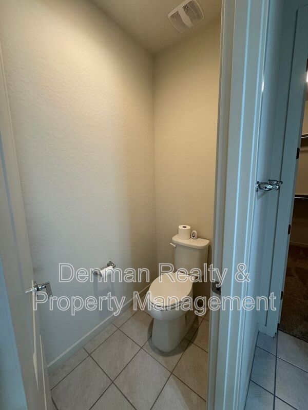 Building Photo - 3540 E Tina Dr