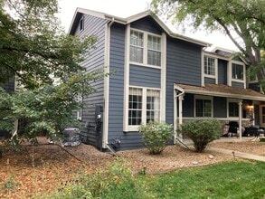 Building Photo - 3831 Paseo del Prado