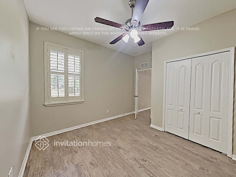 Building Photo - 2808 Windcrest Oaks Ct
