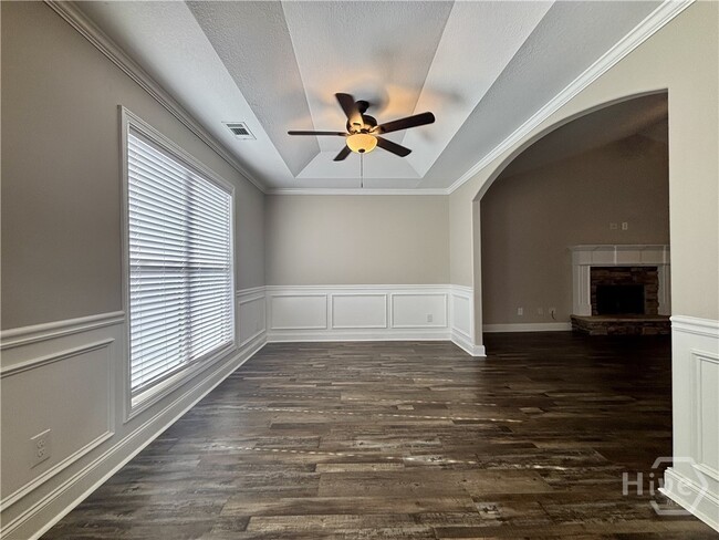 Building Photo - 140 Rolling Oaks Ln