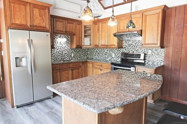 Building Photo - 12785 Cobblestone Creek Rd