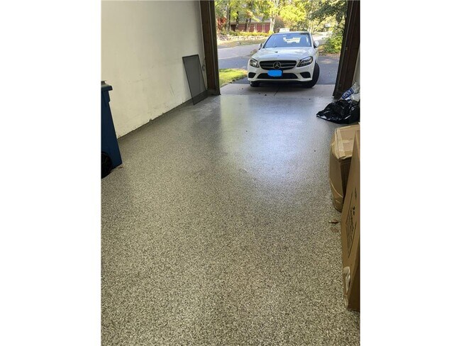 Building Photo - 15565 26th Ave N