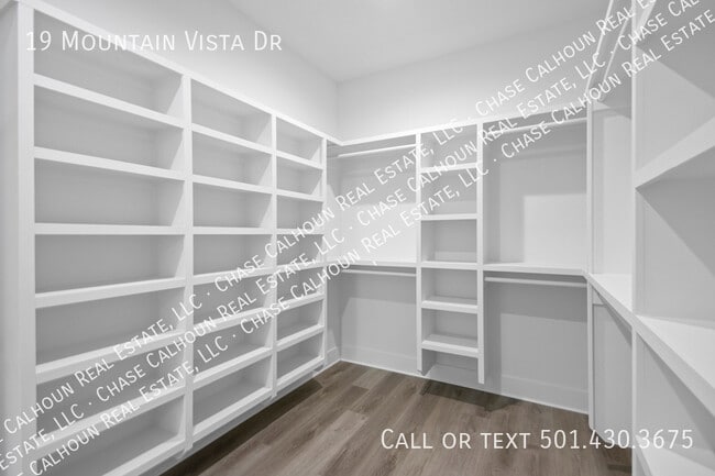 Building Photo - 19 Mountain Vista Dr