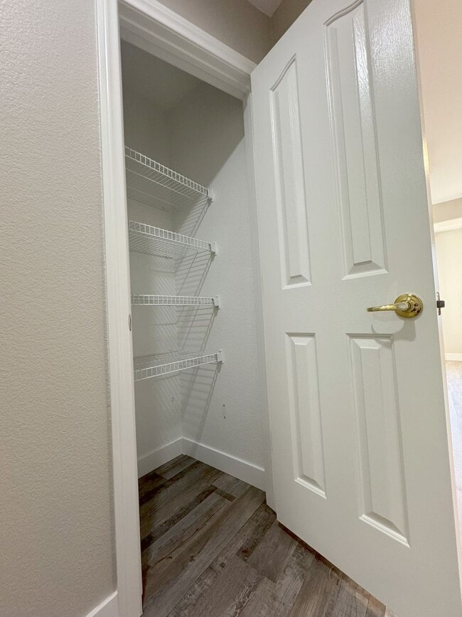 Building Photo - Newly Remolded Open Floor Plan One-Story 3 bedrooms & 2 Baths Home