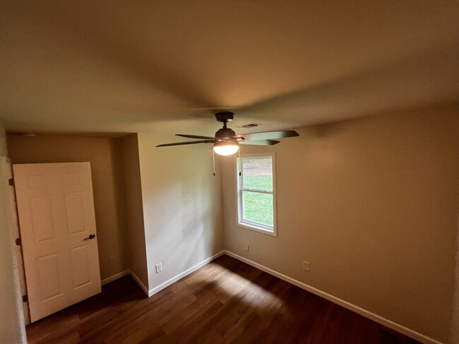 Building Photo - 3025 Barrett Ct