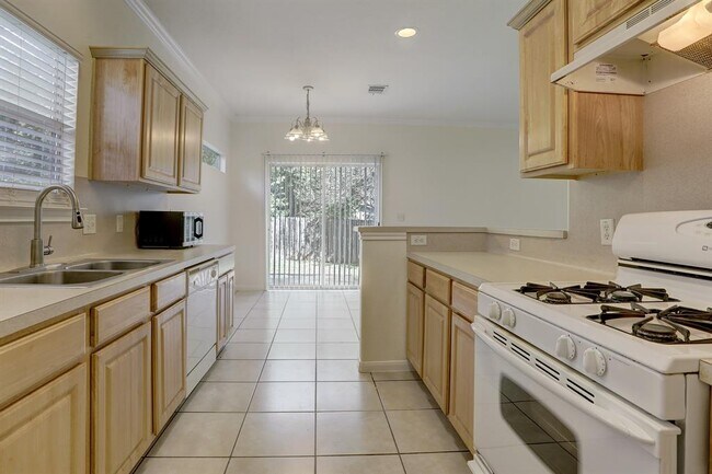 Building Photo - 308 Blackson Ave