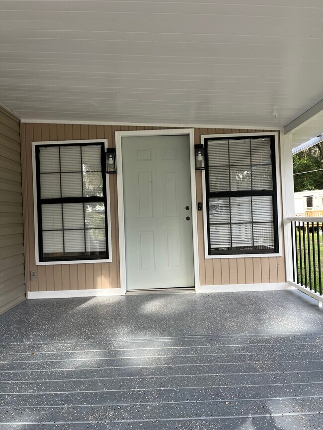 Building Photo - 9995 SE 170th Pl