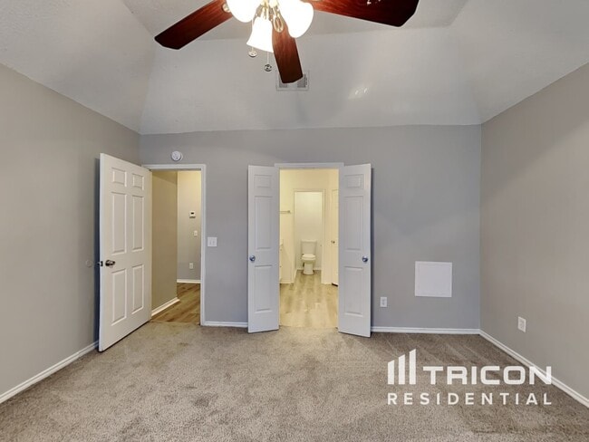 Building Photo - 1534 High Pointe Ln