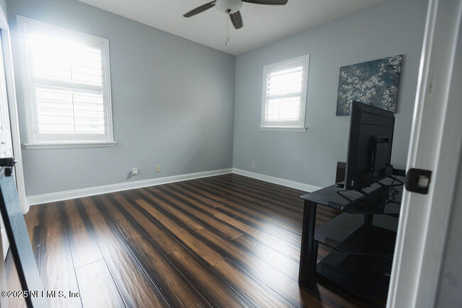 Building Photo - 5335 Clapboard Creek Dr