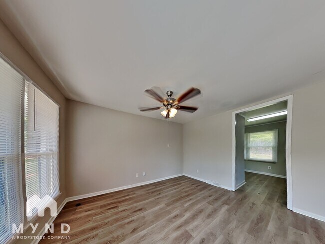 Building Photo - 730 Dunbrook Ln