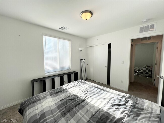 Building Photo - 5276 Sherwood Frst Ln