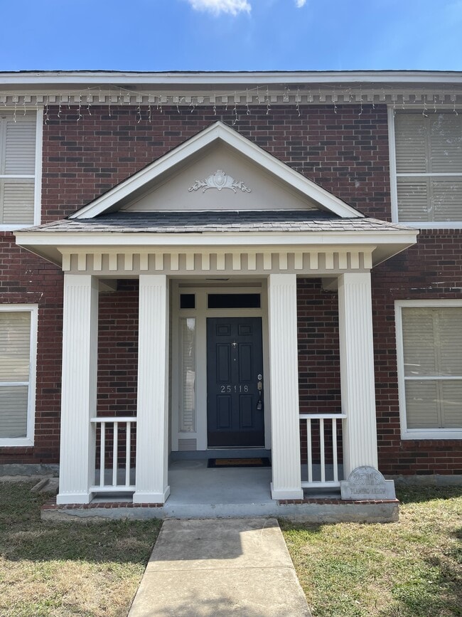 Building Photo - 25118 Flaming Arrow