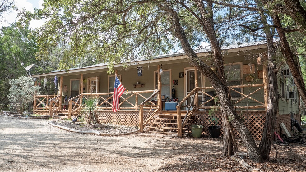 Primary Photo - 123 Walnut Grove Rd