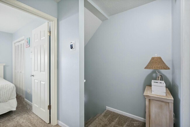 Building Photo - 108 Linda Marie Ln