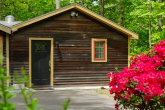 Building Photo - 1327 Little Meadow Rd