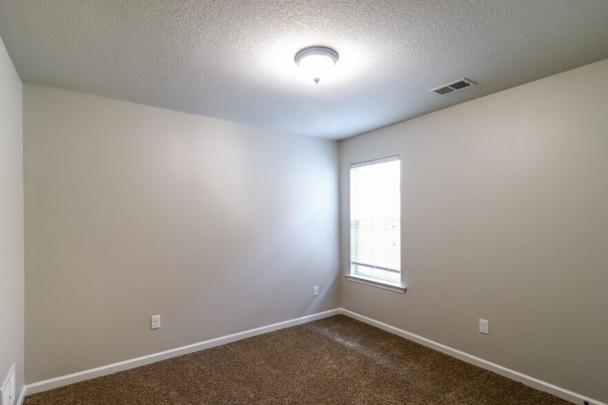 Building Photo - 9043 Billy Pat Dr
