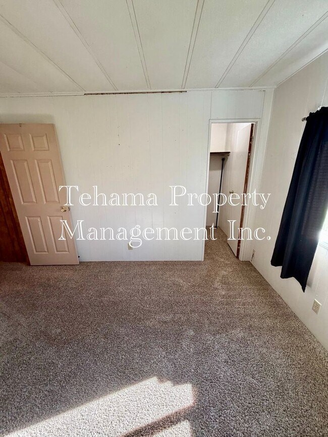 Building Photo - Adorable 2 bedroom 1 bath Modular Home in the Country