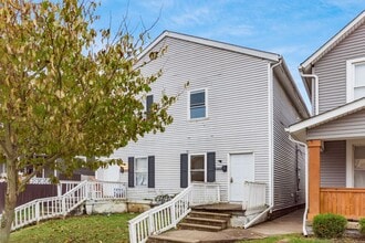 Building Photo - 673-675 Stanley Ave